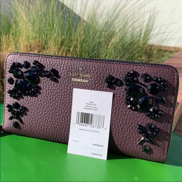 ✨Kate Spade Embellished Neda Anderson Way Wallet✨ - Picture 4 of 8